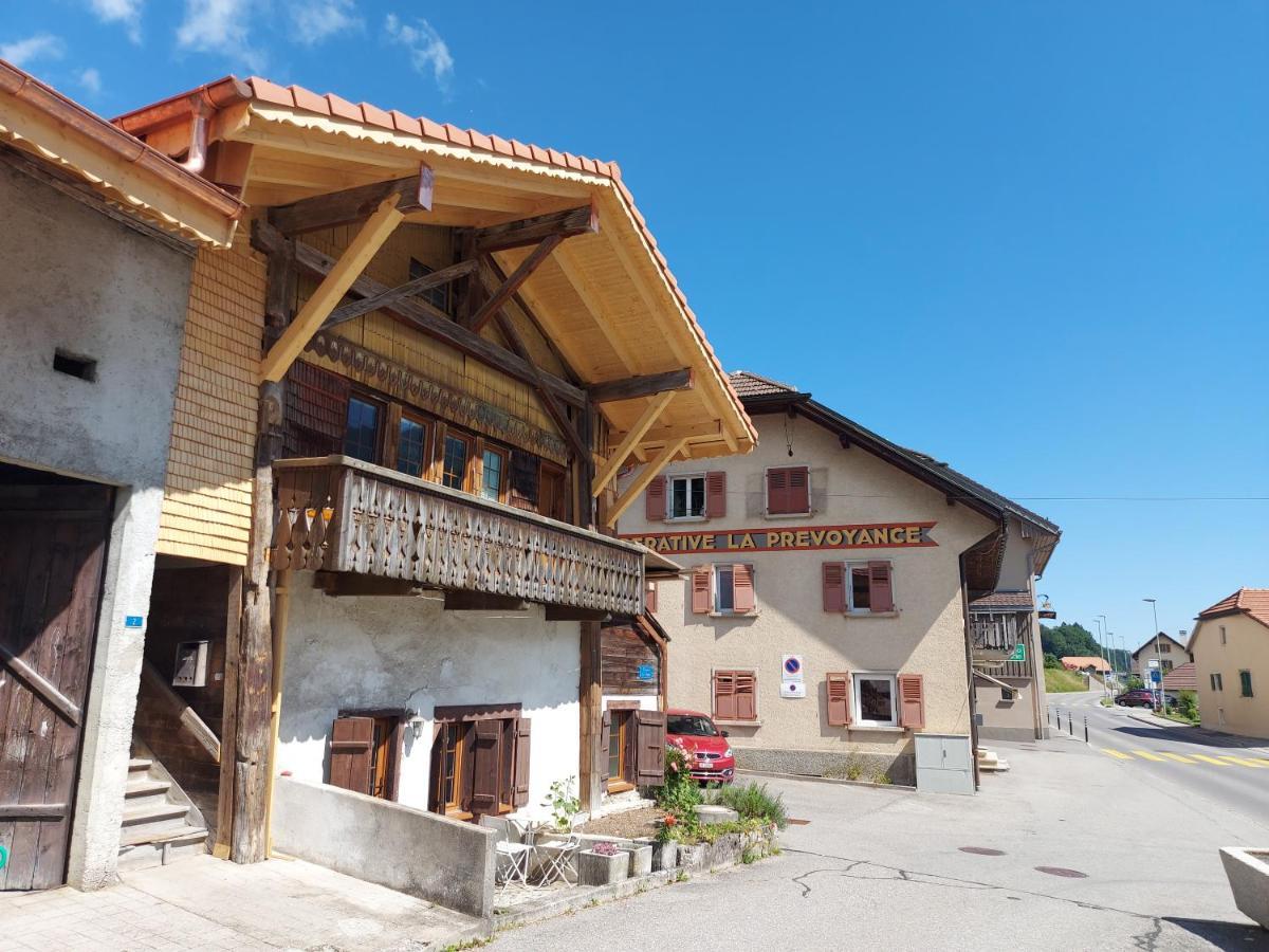 Appartement Voute En Gruyere Dans L'Intyamon Enney Kültér fotó
